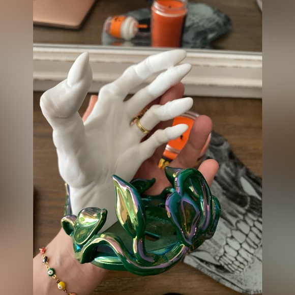 🎃Bath & Body Works Halloween witch hand soap holder💀 - Picture 2 of 7